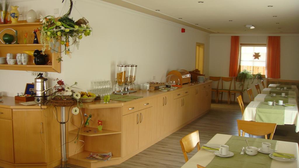 Hotel Garni Hopfengold Wolnzach Bagian luar foto