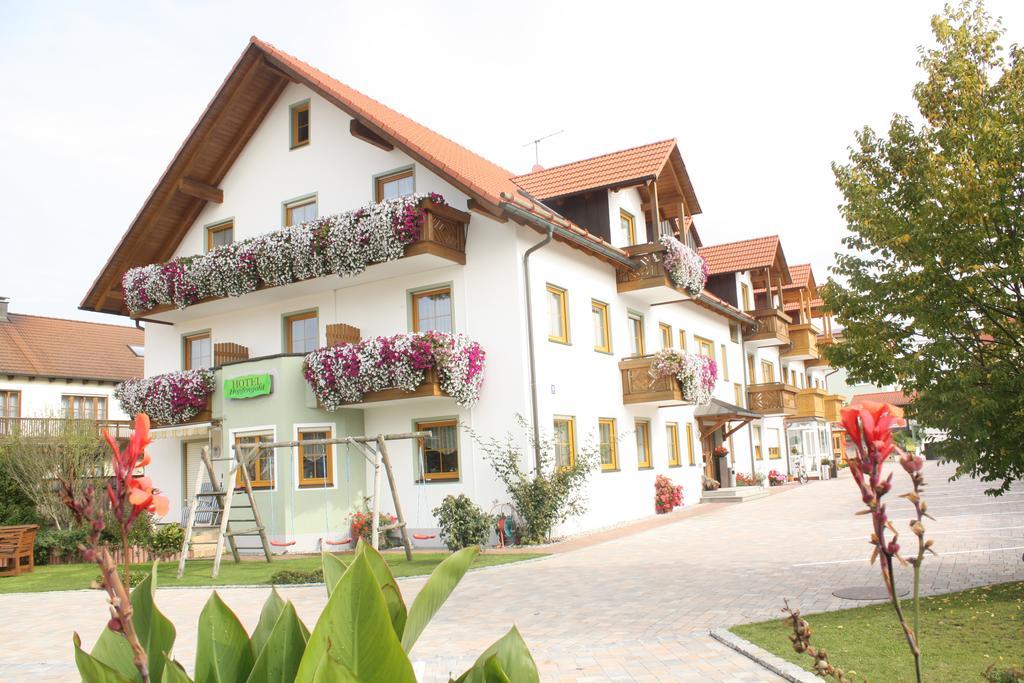 Hotel Garni Hopfengold Wolnzach Bagian luar foto