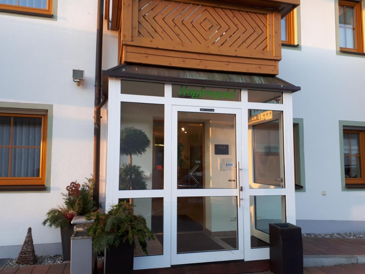 Hotel Garni Hopfengold Wolnzach Bagian luar foto