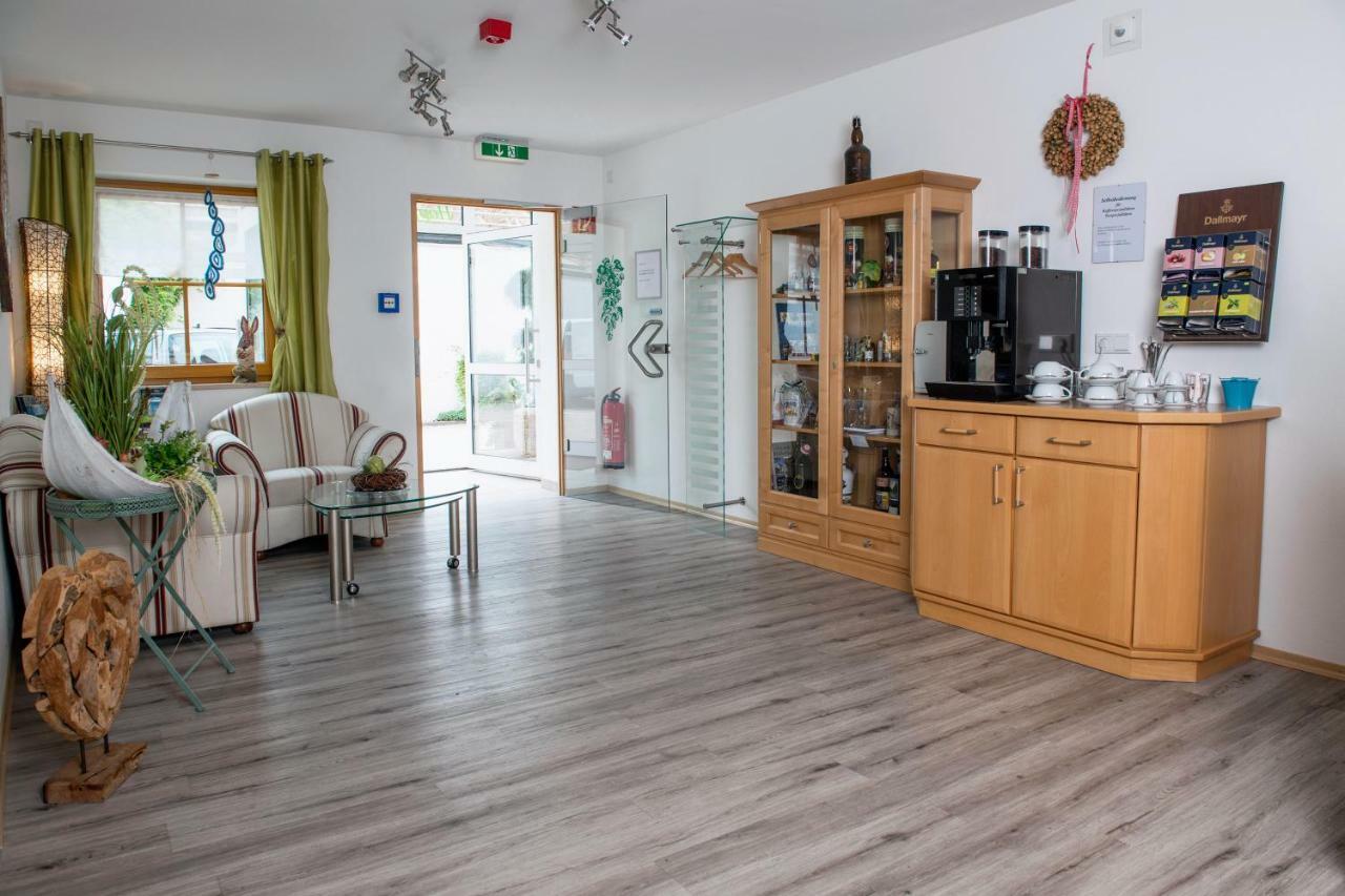 Hotel Garni Hopfengold Wolnzach Bagian luar foto